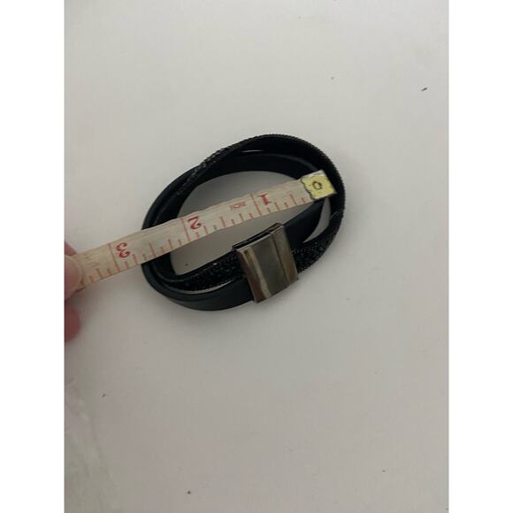 black cuff bracelet - Picture 3 of 4